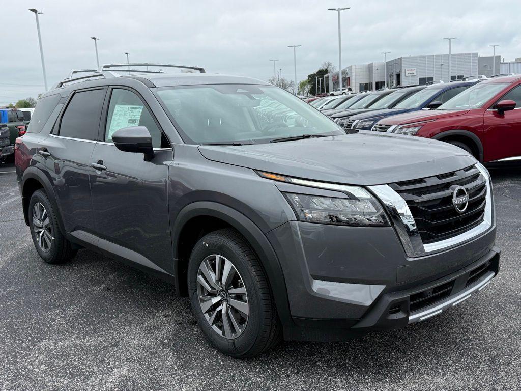 new 2025 Nissan Pathfinder car, priced at $40,543