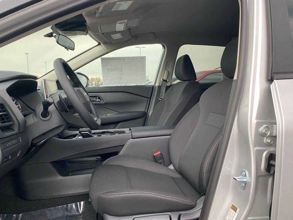 new 2025 Nissan Rogue car, priced at $25,959