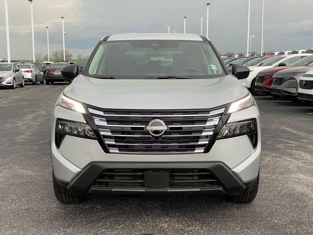new 2025 Nissan Rogue car, priced at $25,959