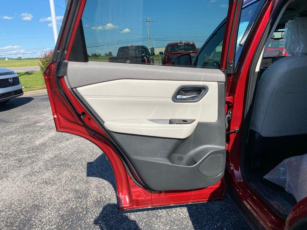 new 2025 Nissan Rogue car, priced at $31,613