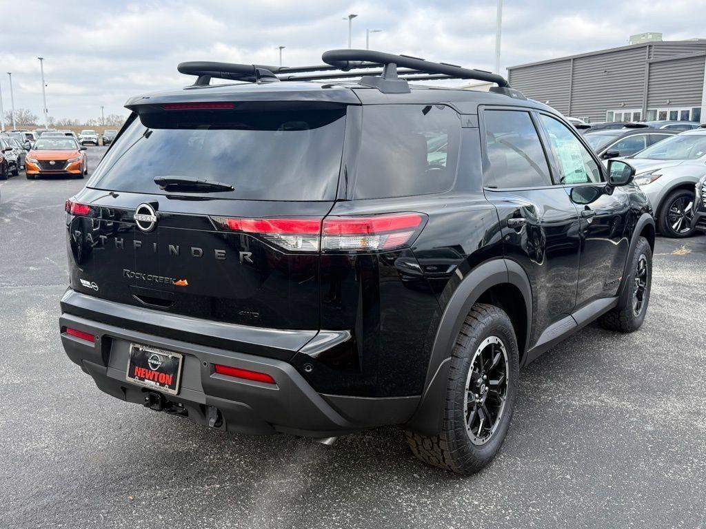 new 2025 Nissan Pathfinder car, priced at $42,425