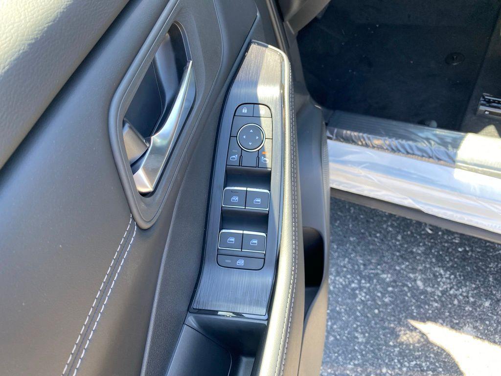 new 2025 Nissan Rogue car, priced at $33,273