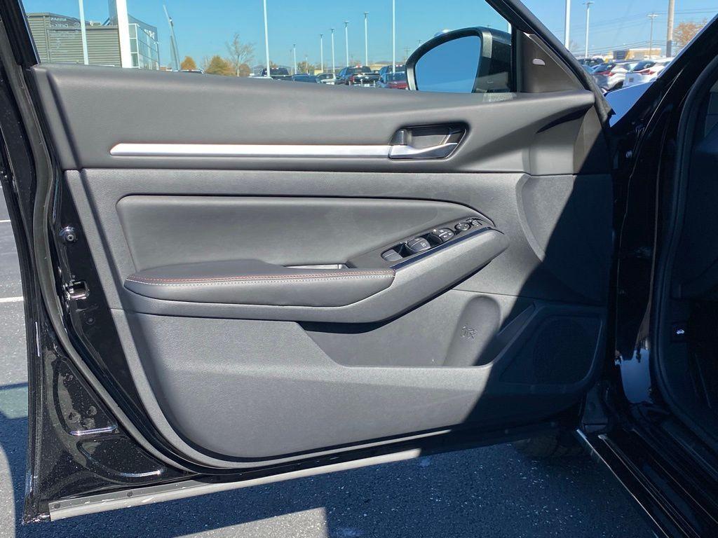 new 2025 Nissan Altima car, priced at $27,530