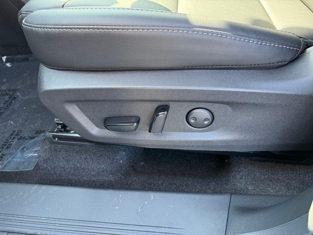 new 2025 Nissan Murano car, priced at $43,628