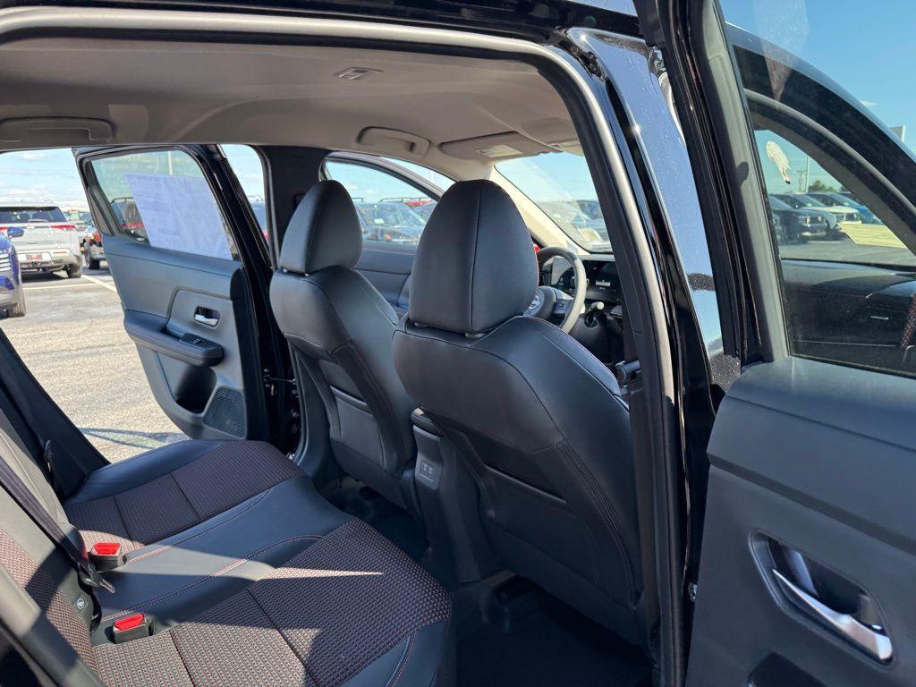 new 2025 Nissan Kicks car, priced at $25,106