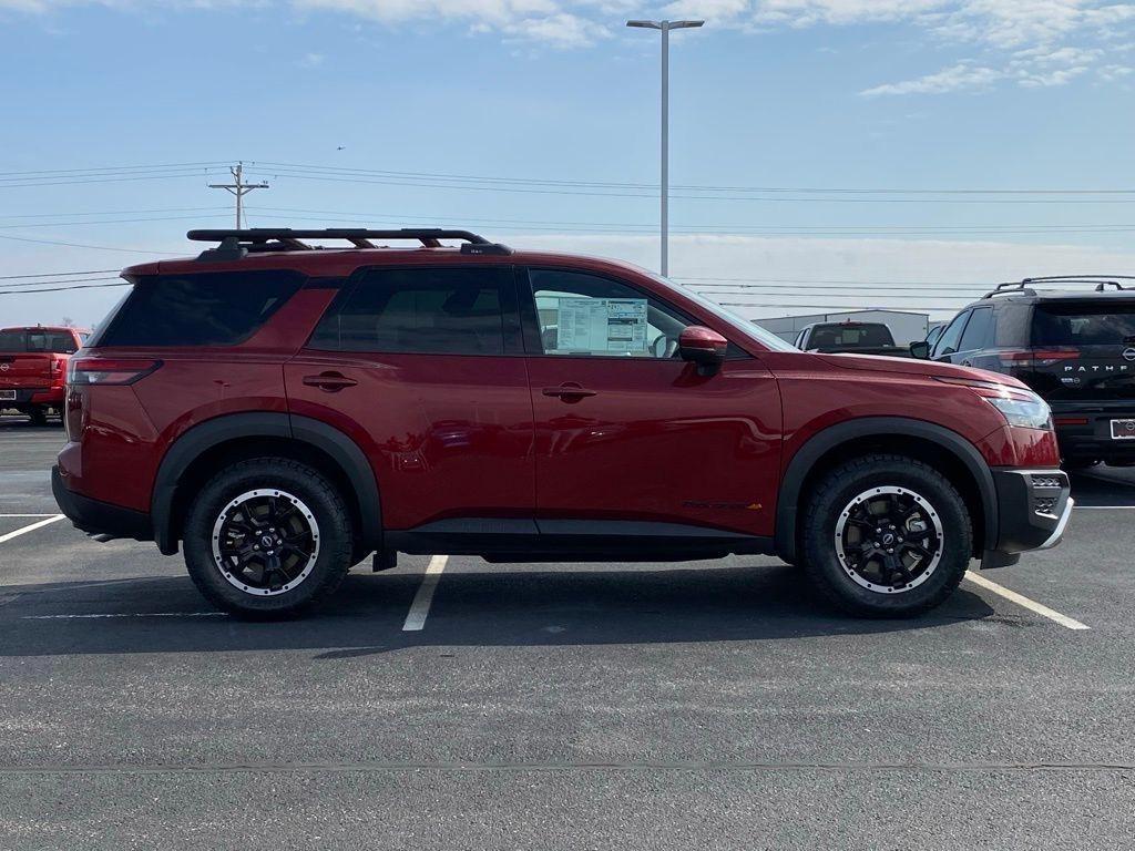 new 2025 Nissan Pathfinder car, priced at $42,805