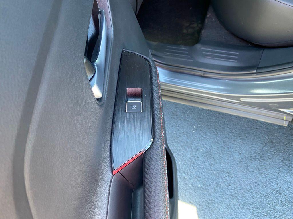 new 2025 Nissan Kicks car, priced at $27,956