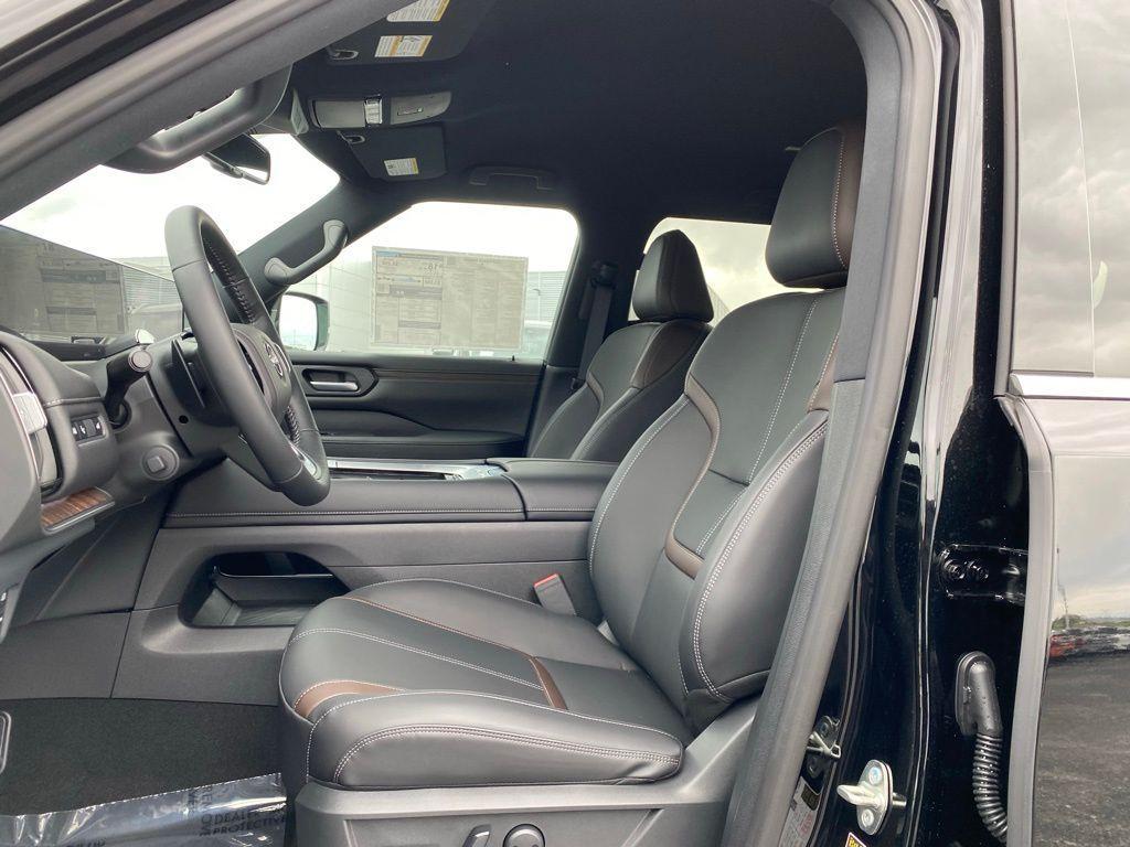 new 2025 Nissan Armada car, priced at $65,981