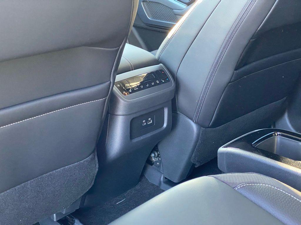 new 2025 Nissan Pathfinder car, priced at $43,567
