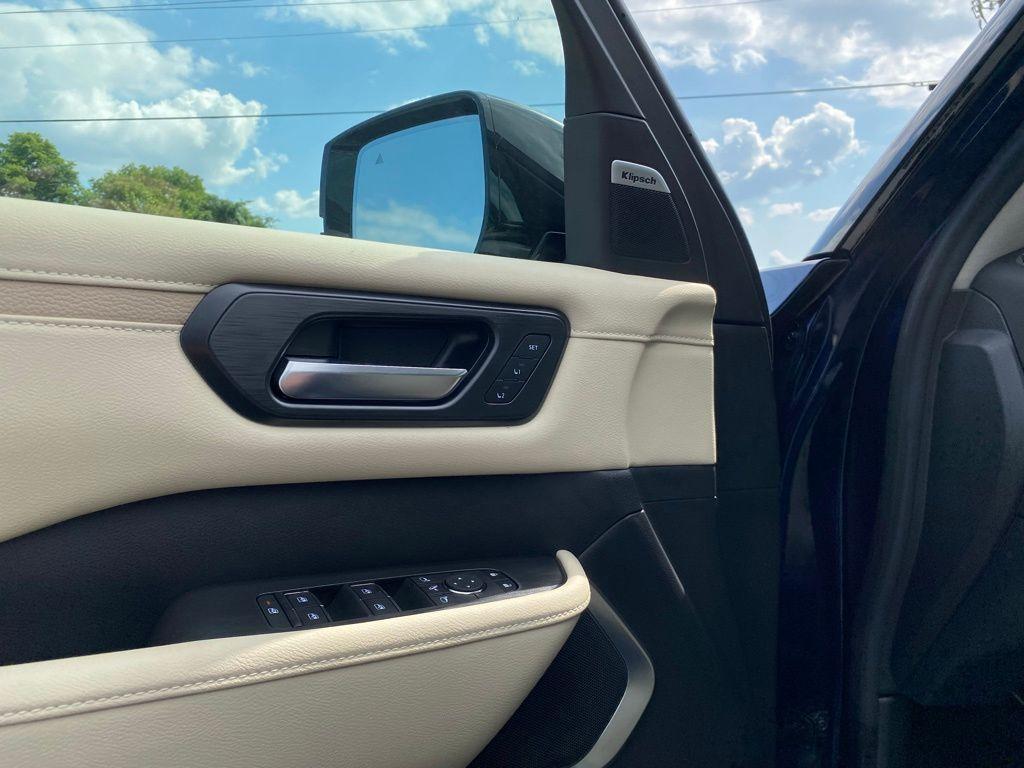 new 2025 Nissan Armada car, priced at $71,129