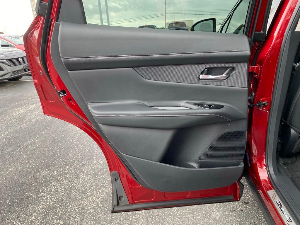 new 2025 Nissan Murano car, priced at $43,987