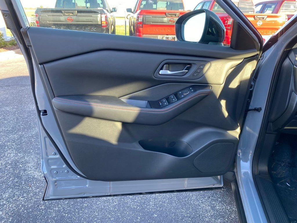 new 2025 Nissan Rogue car, priced at $33,894