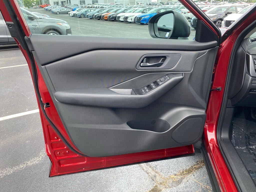new 2025 Nissan Rogue car, priced at $28,653