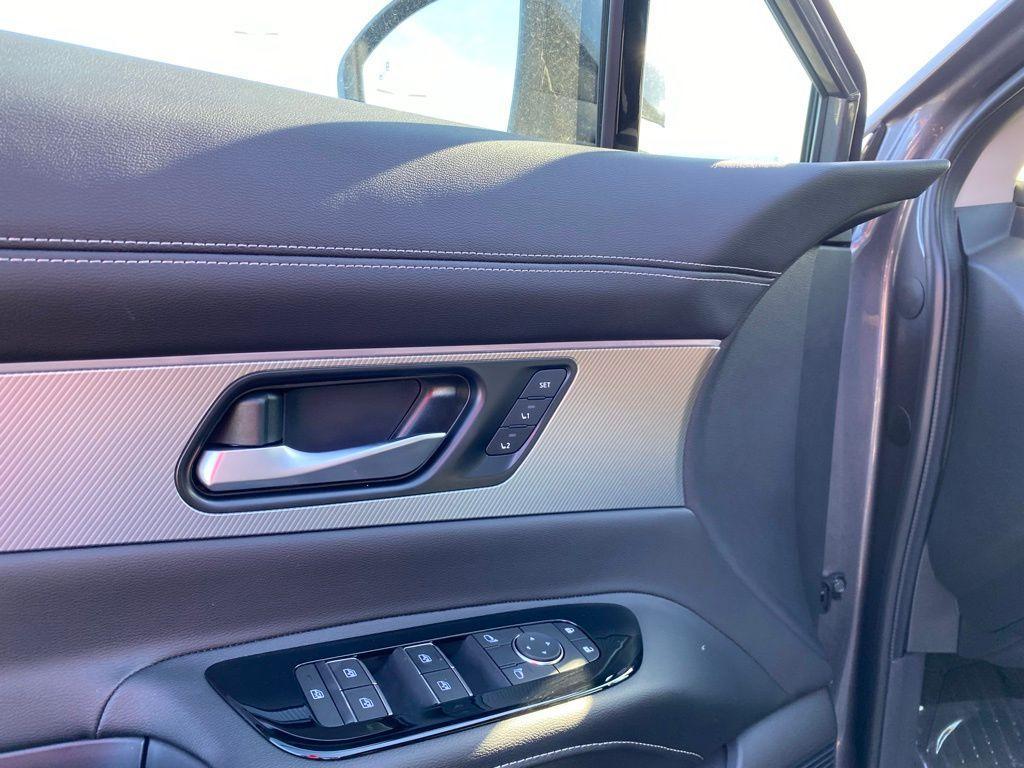 new 2025 Nissan Murano car, priced at $45,802