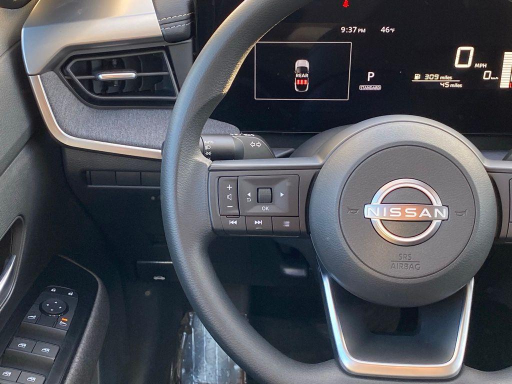 new 2025 Nissan Kicks car, priced at $24,419