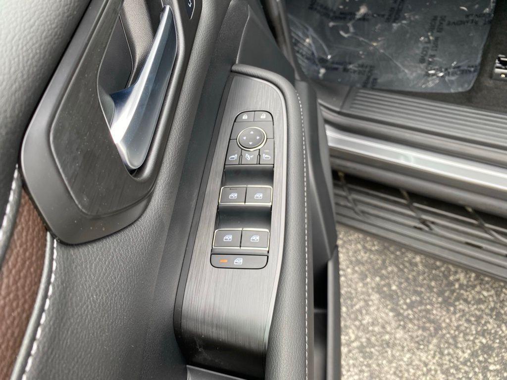 new 2025 Nissan Armada car, priced at $61,061