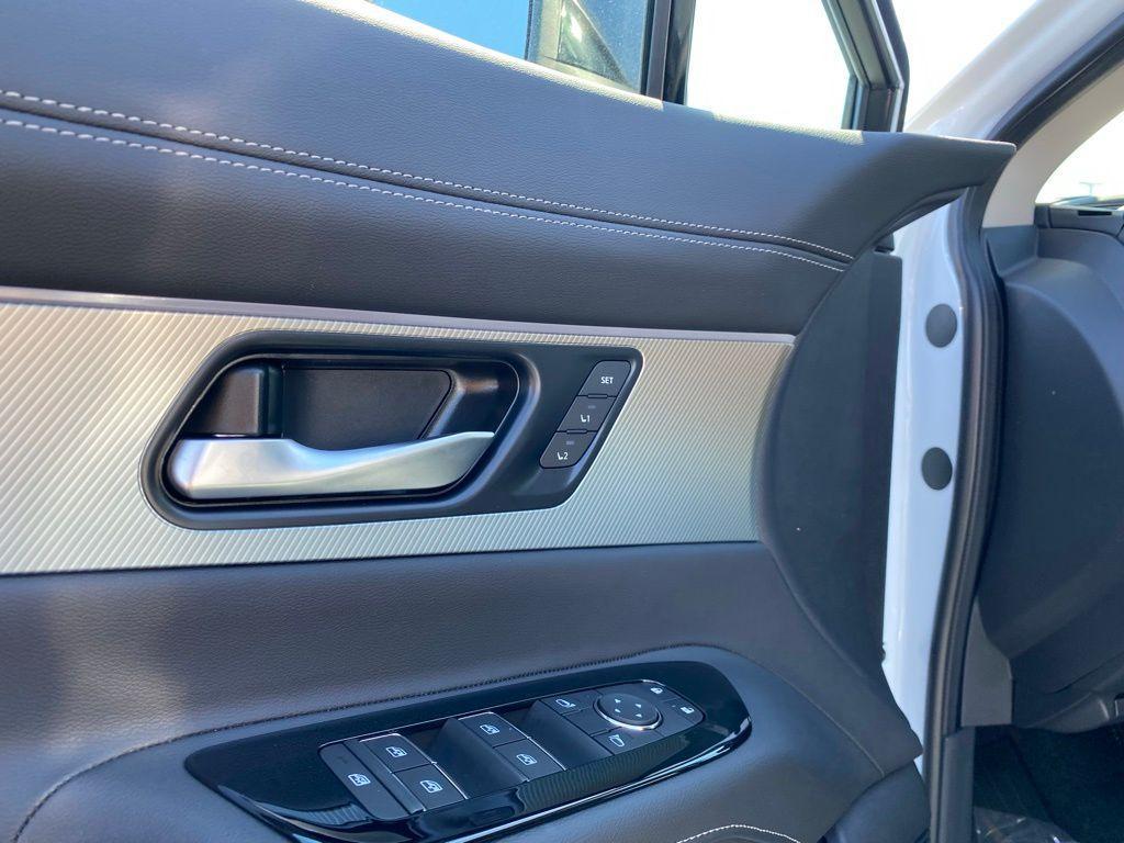 new 2025 Nissan Murano car, priced at $46,182