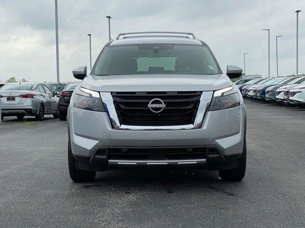 new 2025 Nissan Pathfinder car, priced at $37,549