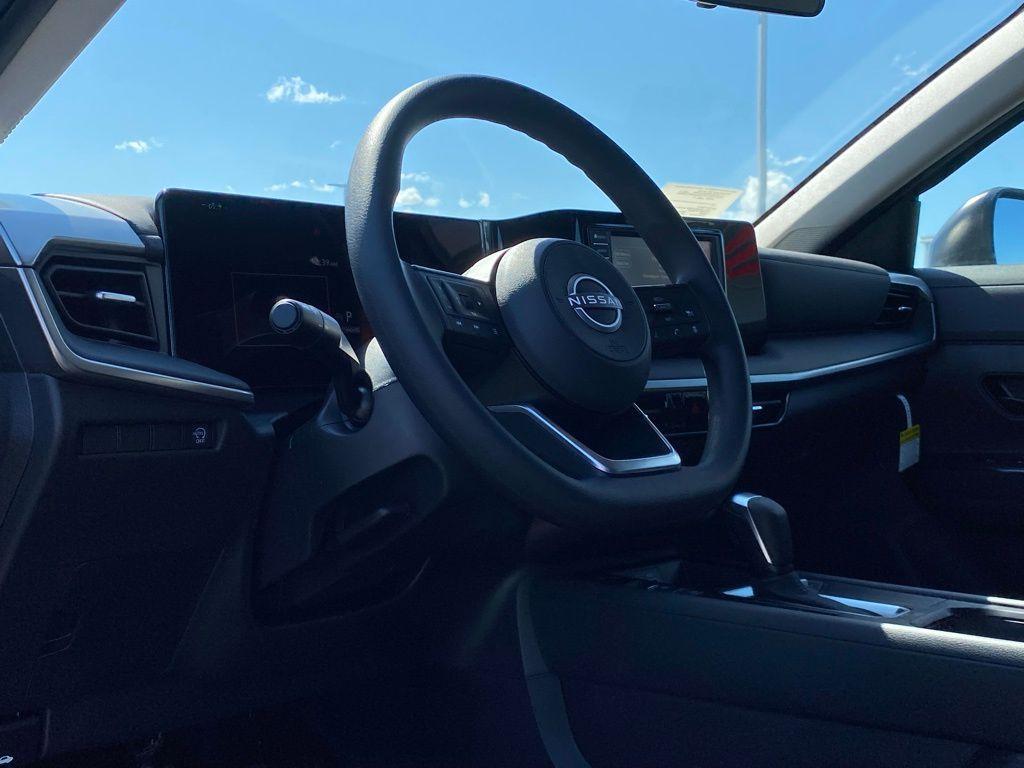 new 2025 Nissan Kicks car, priced at $21,891