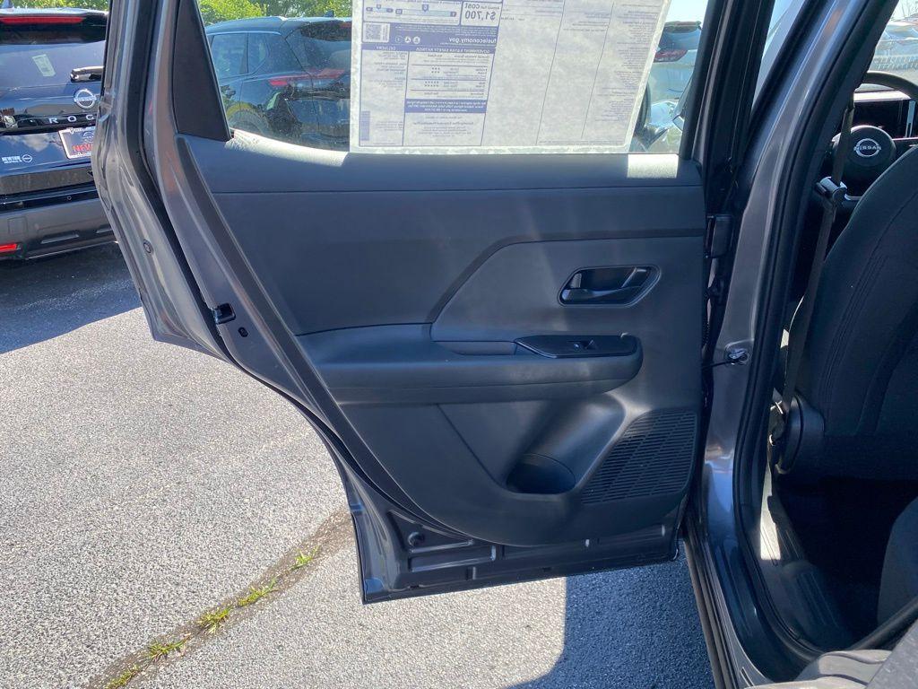 new 2025 Nissan Kicks car, priced at $21,891