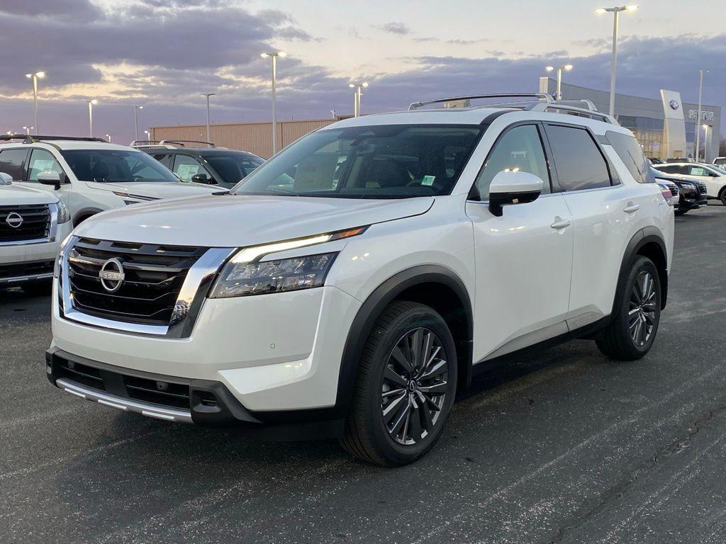 new 2025 Nissan Pathfinder car, priced at $43,567