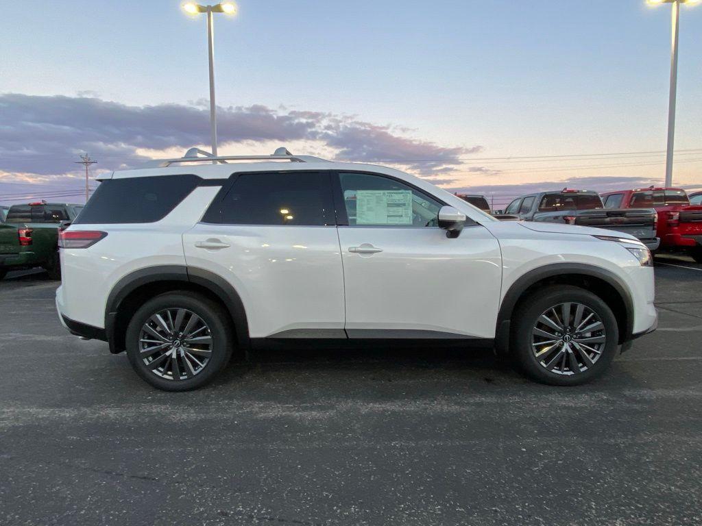 new 2025 Nissan Pathfinder car, priced at $43,567