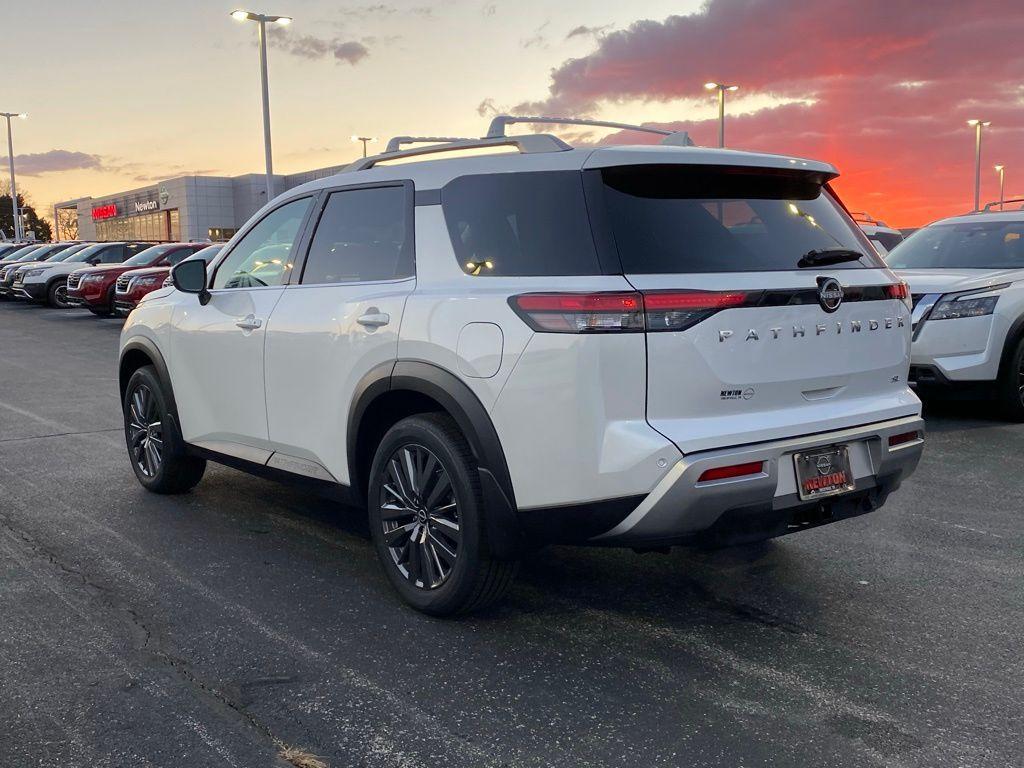 new 2025 Nissan Pathfinder car, priced at $43,567