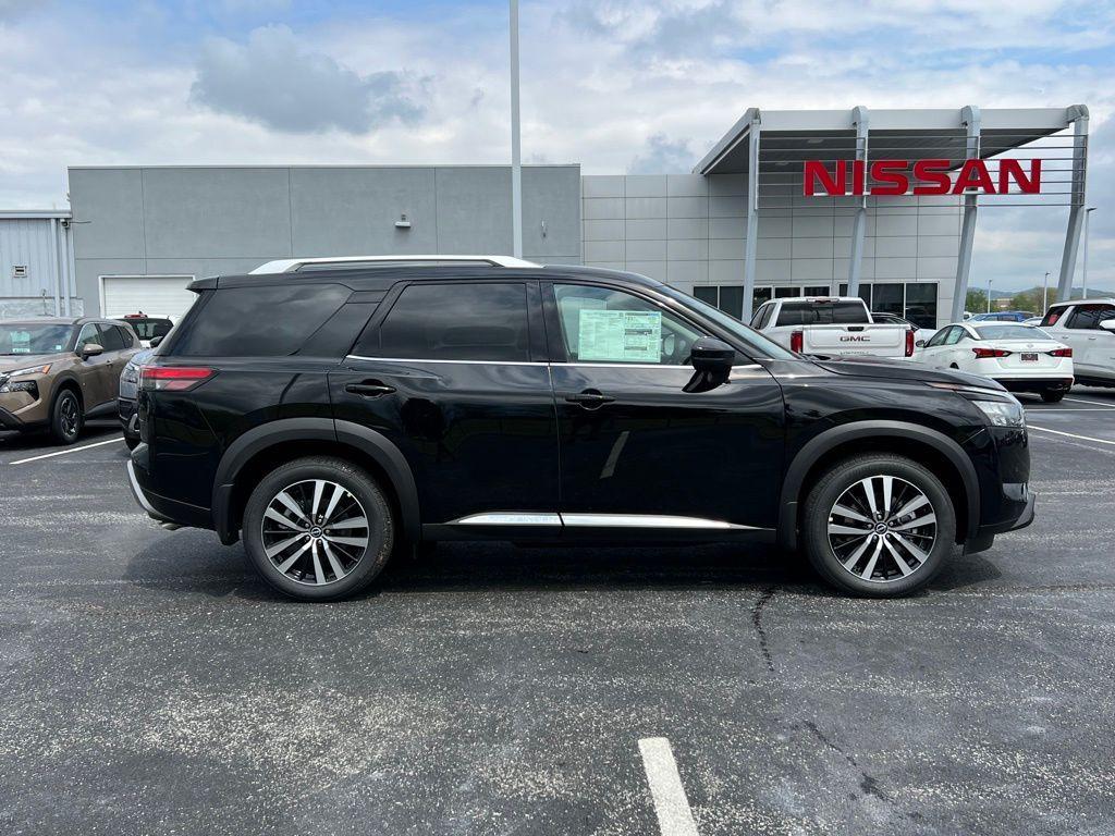 new 2025 Nissan Pathfinder car, priced at $46,636