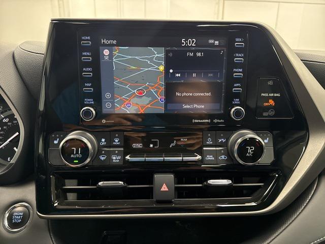 used 2022 Toyota Highlander car, priced at $34,995