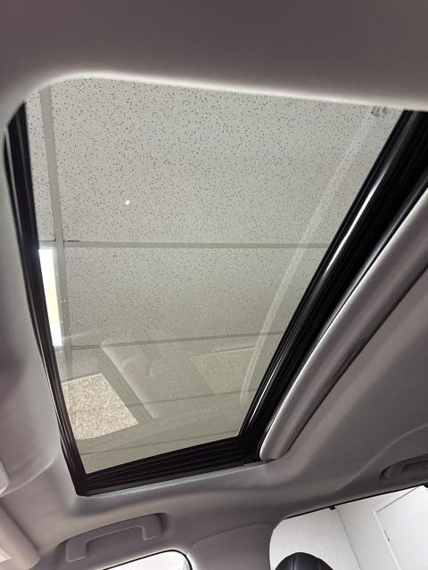 used 2022 Toyota Highlander car, priced at $34,995