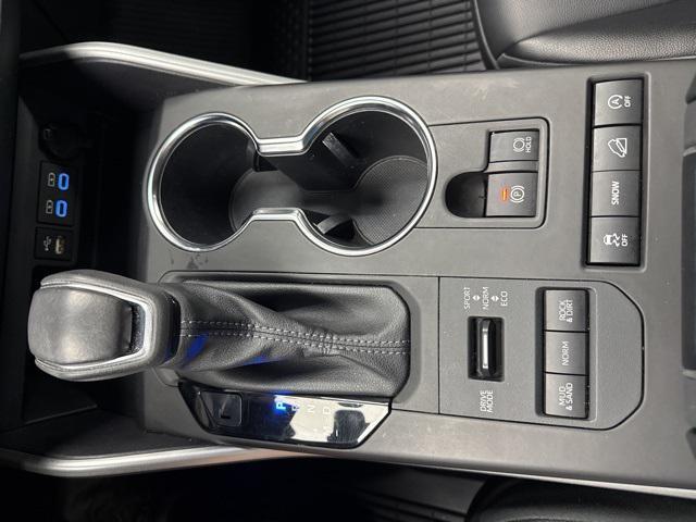 used 2022 Toyota Highlander car, priced at $37,995