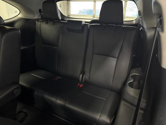 used 2022 Toyota Highlander car, priced at $37,995