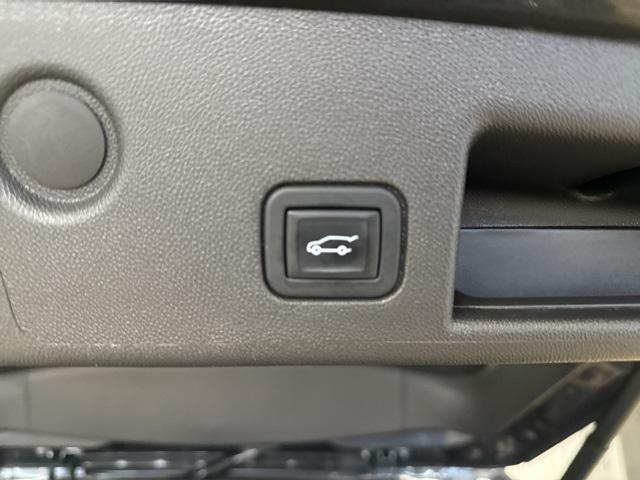 used 2022 Chevrolet Equinox car, priced at $24,995