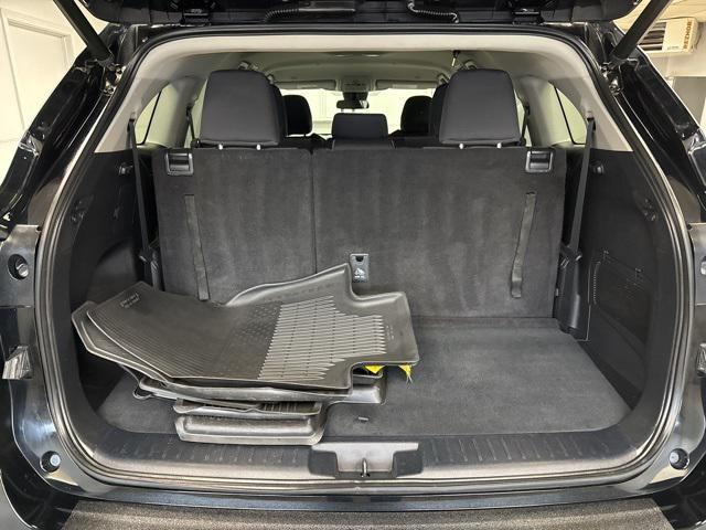 used 2023 Toyota Highlander car, priced at $32,495