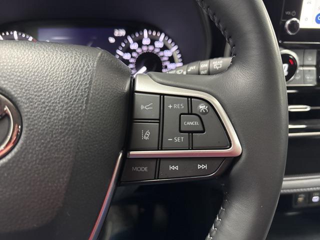 used 2023 Toyota Highlander car, priced at $32,495