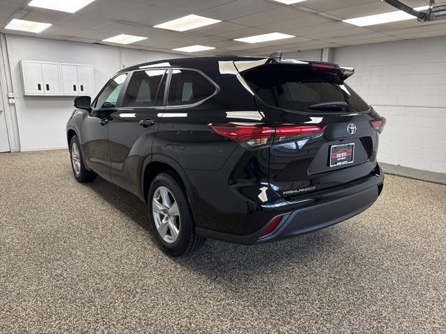 used 2023 Toyota Highlander car, priced at $32,495
