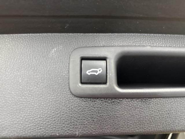 used 2023 Toyota Highlander car, priced at $32,495