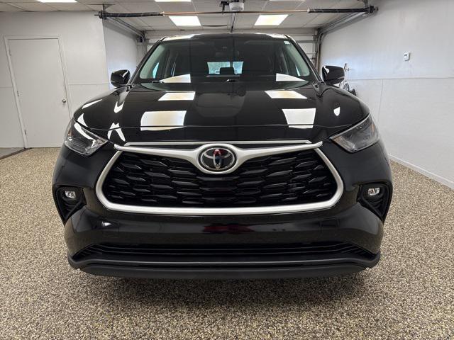 used 2023 Toyota Highlander car, priced at $32,495