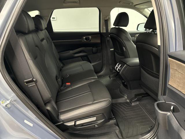 used 2022 Kia Sorento car, priced at $28,995