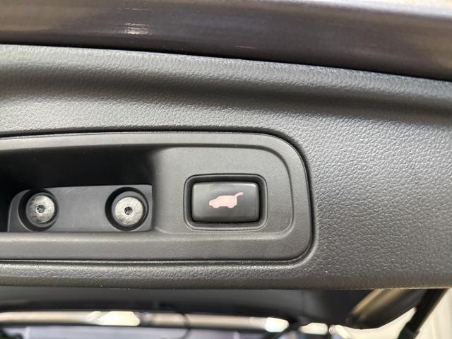 used 2021 Honda Pilot car, priced at $23,995