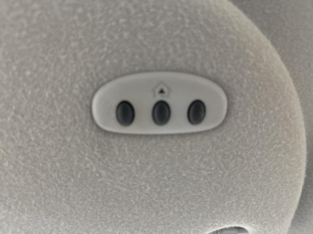 used 2002 Lincoln Town Car car, priced at $11,995