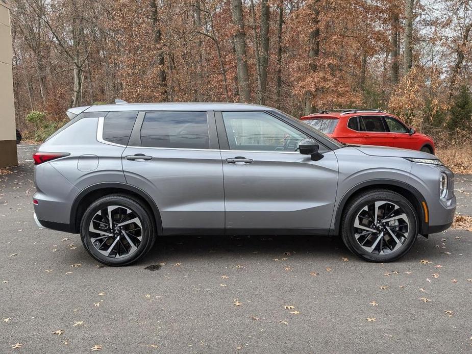 used 2022 Mitsubishi Outlander car, priced at $21,999