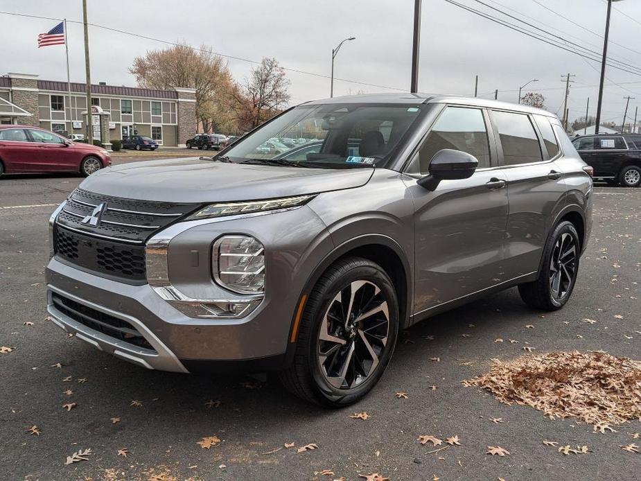 used 2022 Mitsubishi Outlander car, priced at $21,999