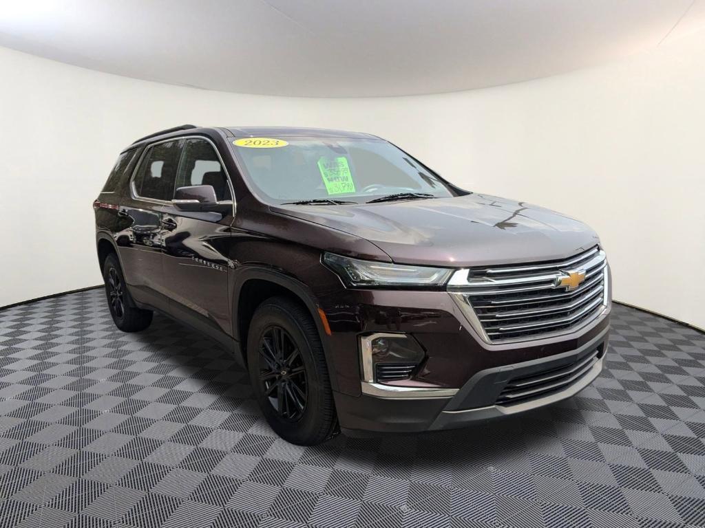 used 2023 Chevrolet Traverse car, priced at $31,245