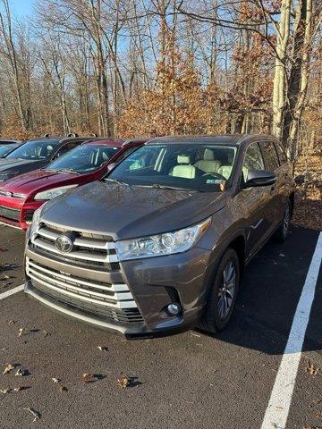 used 2018 Toyota Highlander car, priced at $24,403