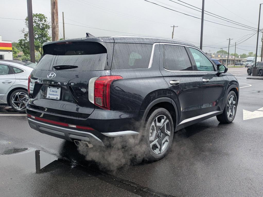 used 2024 Hyundai Palisade car, priced at $41,821