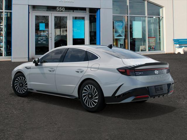 new 2025 Hyundai Sonata Hybrid car