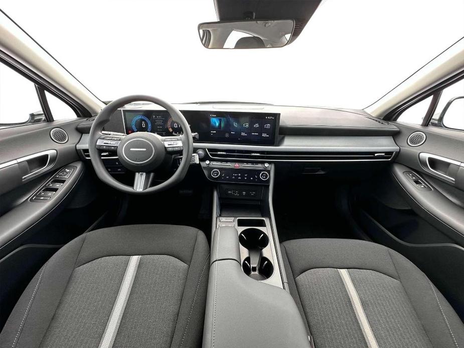 new 2024 Hyundai Sonata car, priced at $28,220