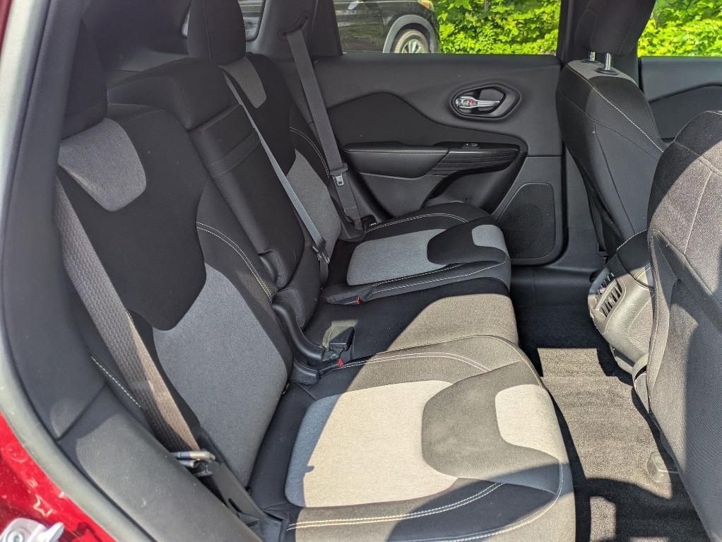 used 2014 Jeep Cherokee car, priced at $12,500