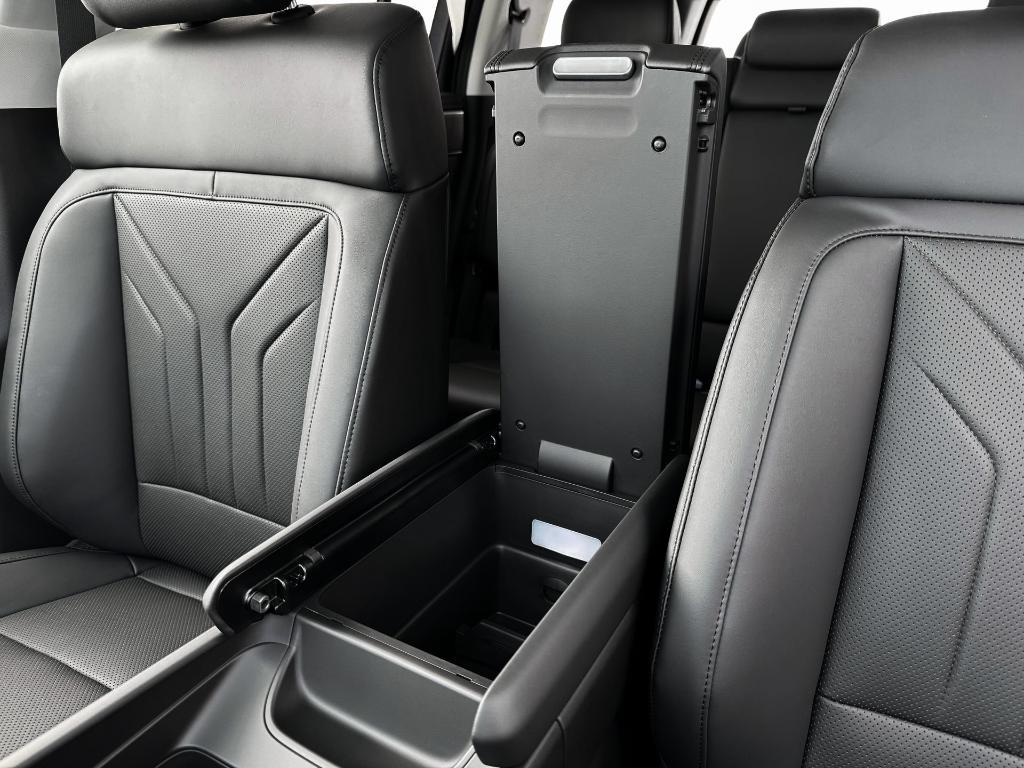 new 2025 Hyundai SANTA FE HEV car, priced at $40,442